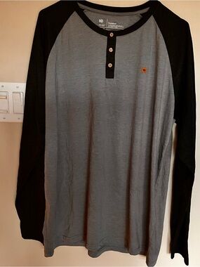 Ten tree Men’s Grey and Black Raglan Henley Long Sleeve Tee like new streetwear